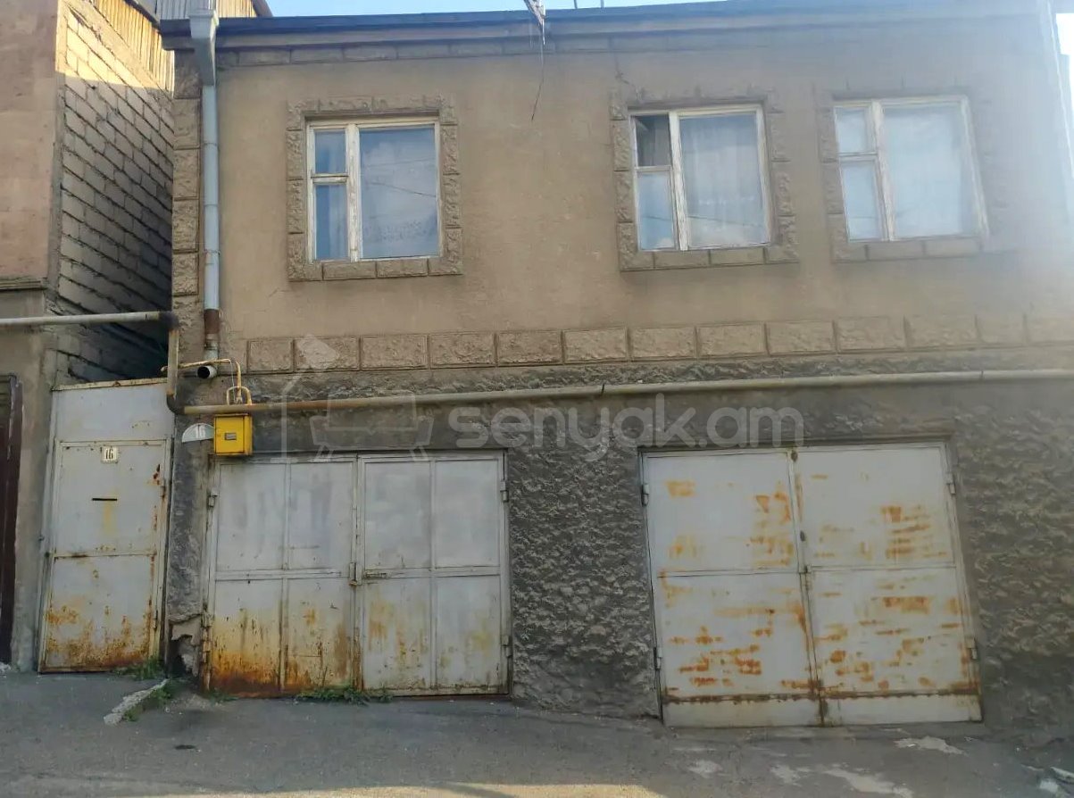 4 Սենյականոց Սեփական Տուն, 179քմ, Նորմալ Վիճակում, Ավտոտնակով