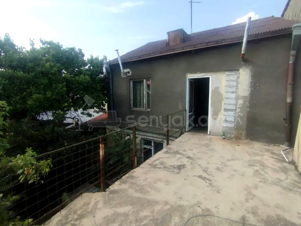 4 Սենյականոց Սեփական Տուն, 179քմ, Նորմալ Վիճակում, Ավտոտնակով