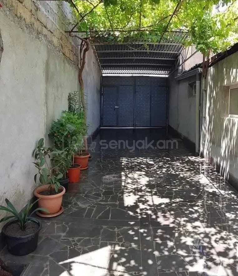 6 Սենյականոց Սեփական Տուն, 170քմ, Կոսմետիկ Վերանորոգված, Ավտոտնակով