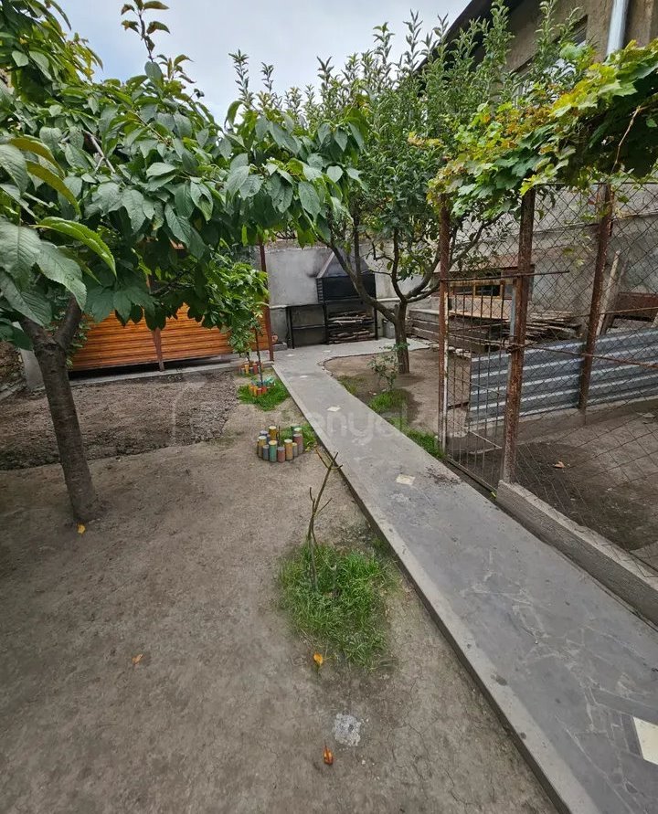 6 Սենյականոց Սեփական Տուն, 170քմ, Կոսմետիկ Վերանորոգված, Ավտոտնակով