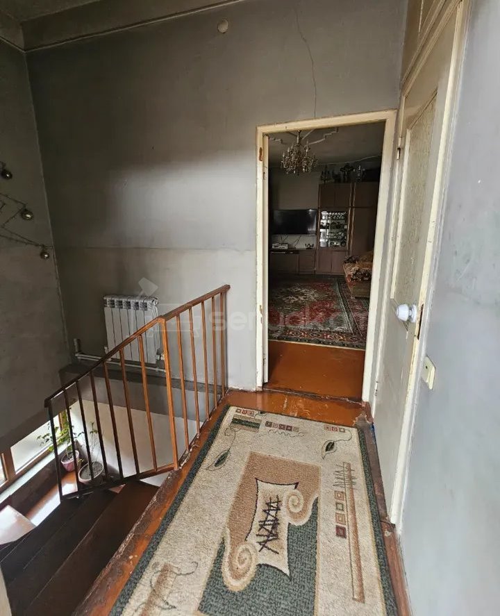 6 Սենյականոց Սեփական Տուն, 170քմ, Կոսմետիկ Վերանորոգված, Ավտոտնակով