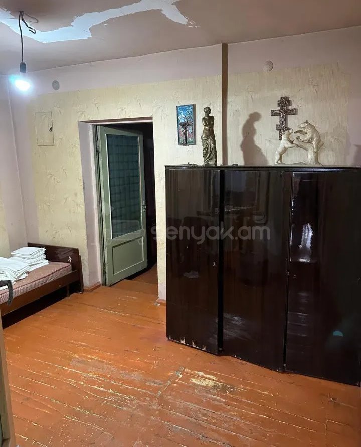 8 Սենյականոց Սեփական Տուն, 138քմ, Նորմալ Վիճակում, Ավտոտնակով