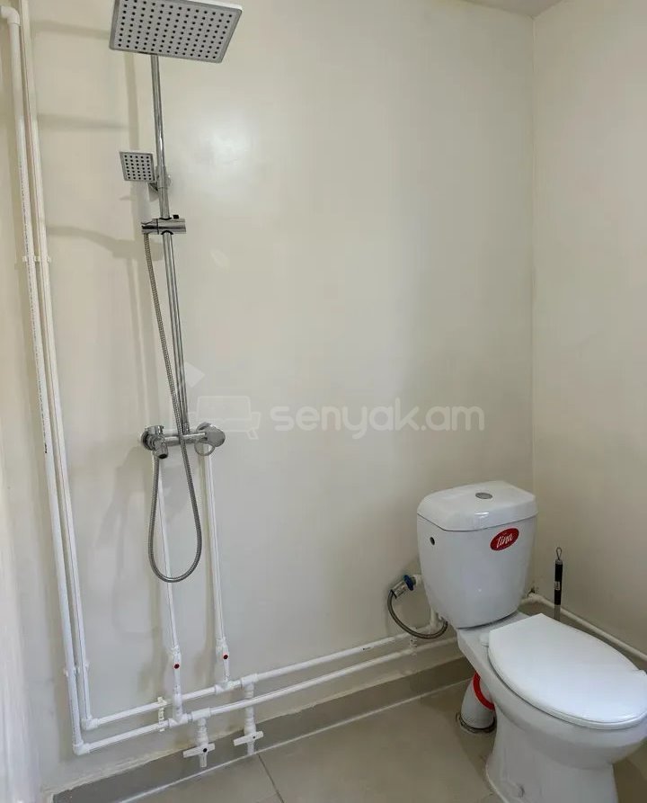 8 Սենյականոց Սեփական Տուն, 138քմ, Նորմալ Վիճակում, Ավտոտնակով