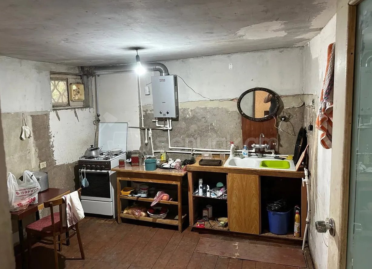 8 Սենյականոց Սեփական Տուն, 138քմ, Նորմալ Վիճակում, Ավտոտնակով