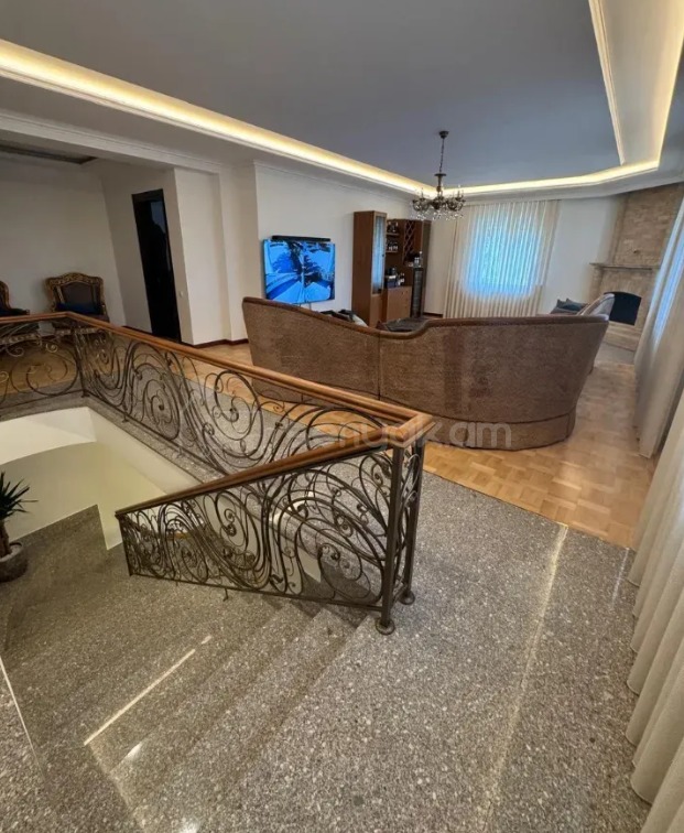 5 Սենյականոց Շքեղ Առանձնատուն, 380քմ