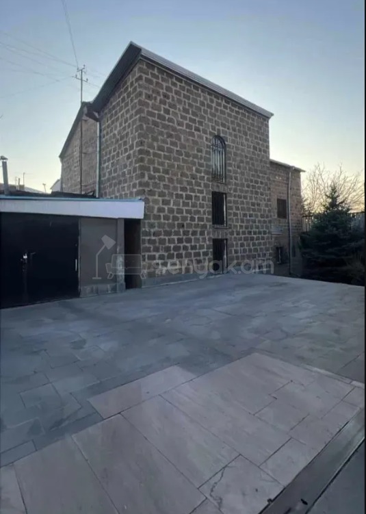 7 Սենյականոց Սեփական Տուն, 500քմ, Կապիտալ Վերանորոգված