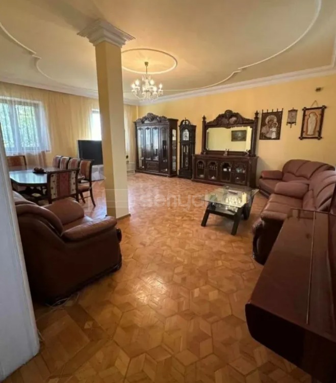 7 Սենյականոց Սեփական Տուն, 500քմ, Կապիտալ Վերանորոգված