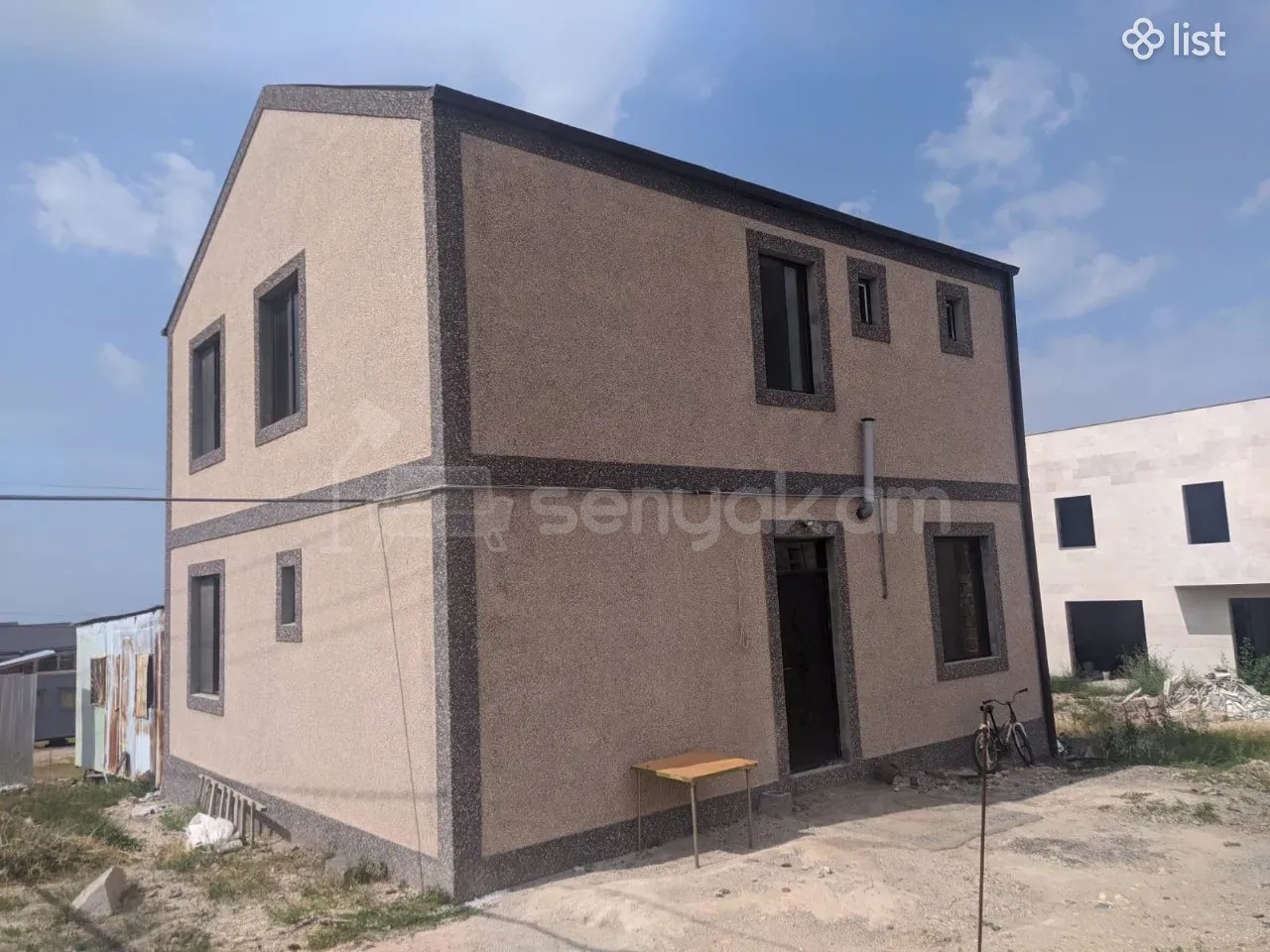 5 Սենյականոց Սեփական Տուն, 180քմ, Նորմալ Վիճակում, Ավտոտնակով