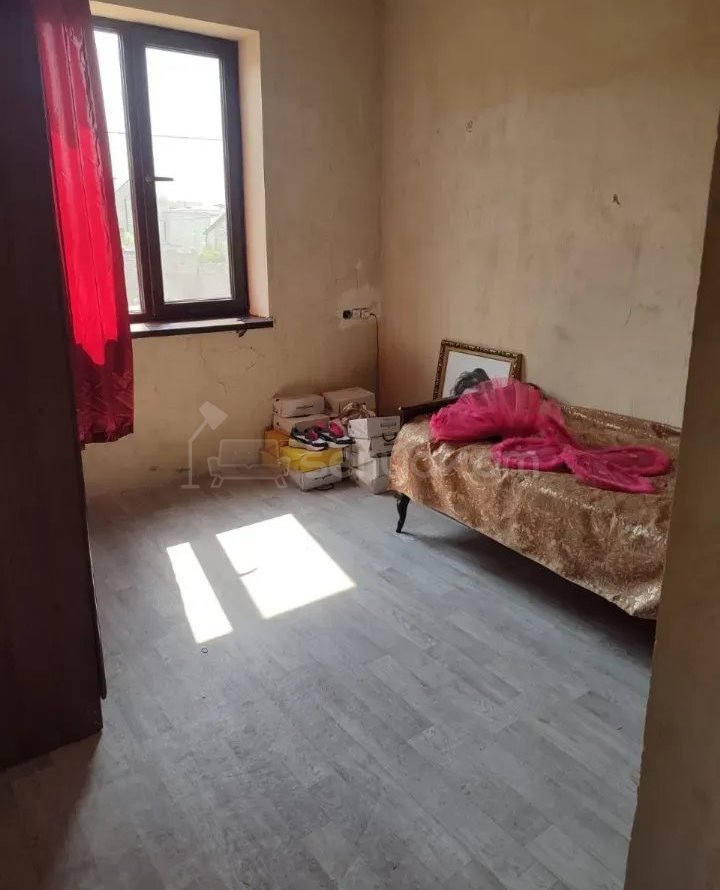 5 Սենյականոց Սեփական Տուն, 180քմ, Նորմալ Վիճակում, Ավտոտնակով