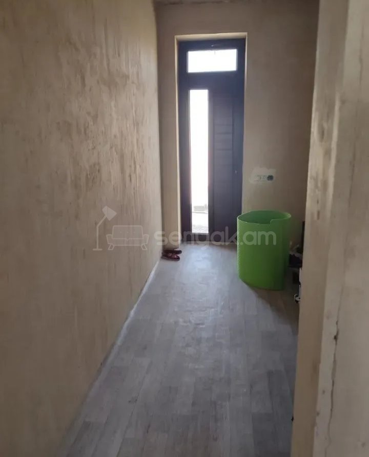 5 Սենյականոց Սեփական Տուն, 180քմ, Նորմալ Վիճակում, Ավտոտնակով