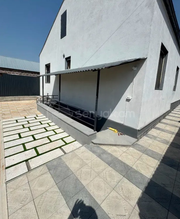 4 Սենյականոց Սեփական Տուն, 90քմ, Կոսմետիկ Վերանորոգված