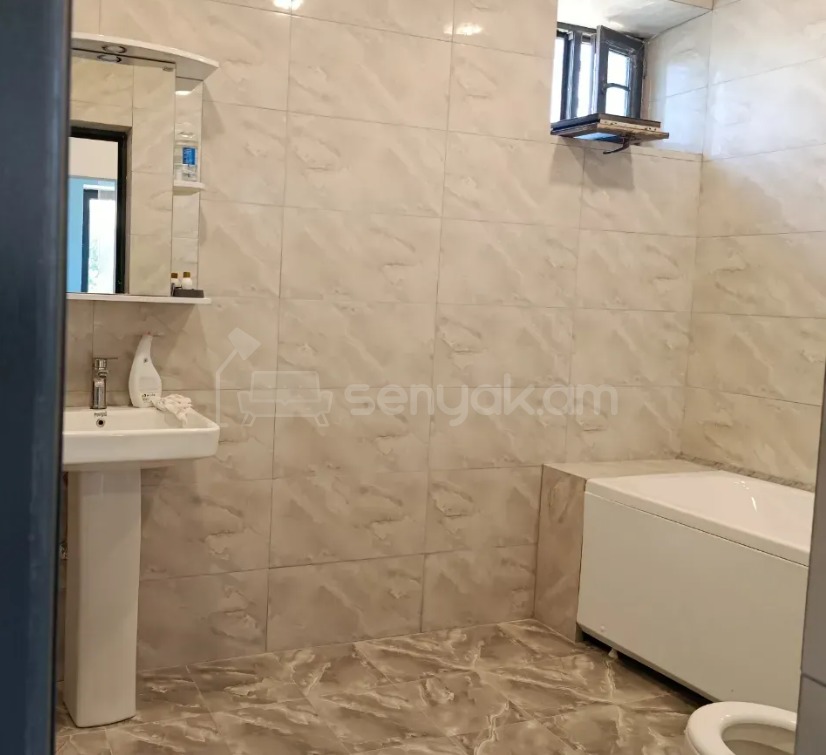 6 Սենյականոց Սեփական Տուն, 192քմ, Կապիտալ Վերանորոգված