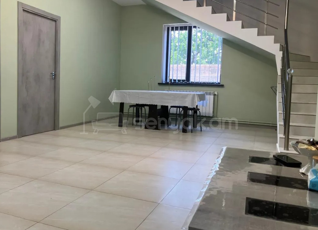 6 Սենյականոց Սեփական Տուն, 192քմ, Կապիտալ Վերանորոգված