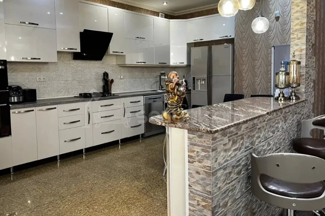 6 Սենյականոց Շքեղ Առանձնատուն, 380քմ