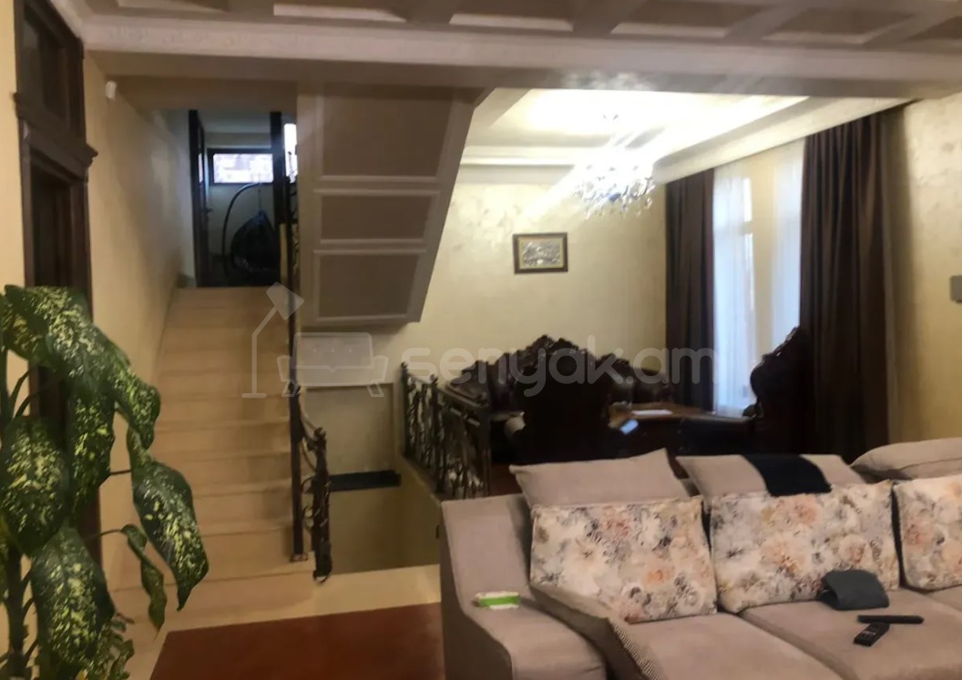 6 Սենյականոց Շքեղ Առանձնատուն, 480քմ