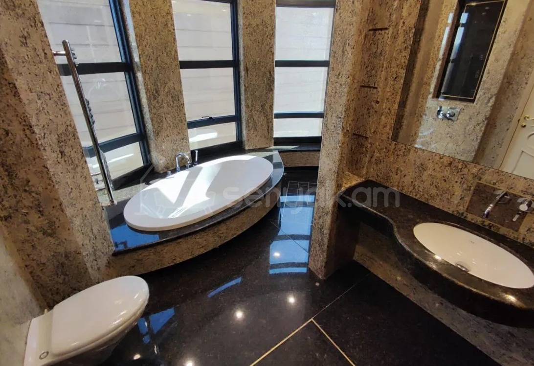 8 Սենյականոց Շքեղ Առանձնատուն, 1600քմ