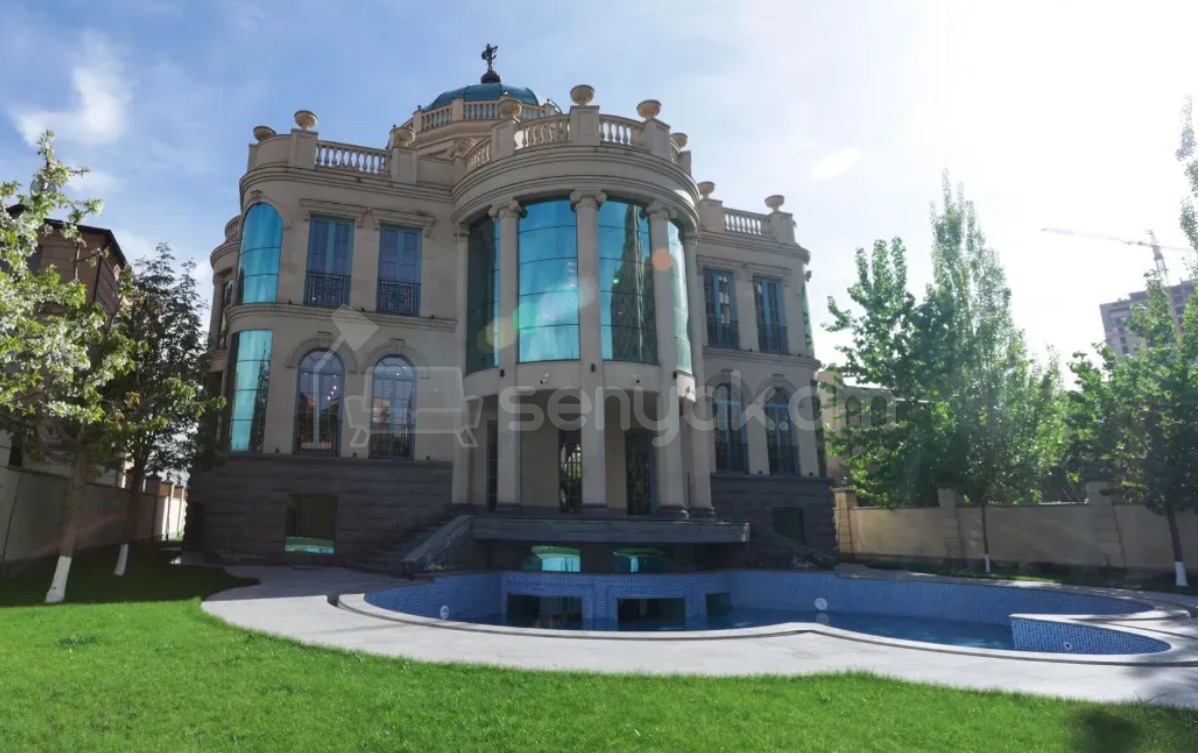 8 Սենյականոց Շքեղ Առանձնատուն, 1600քմ