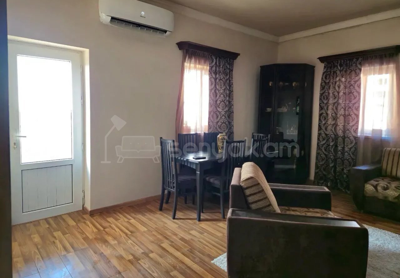 5 Սենյականոց Սեփական Տուն, 210քմ, Կոսմետիկ Վերանորոգված, Ավտոտնակով