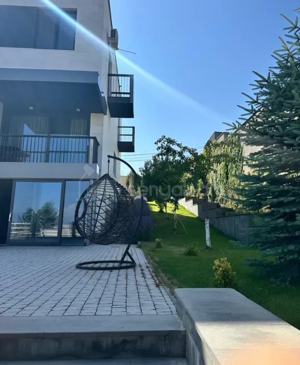 5 Սենյականոց Շքեղ Առանձնատուն, 425քմ