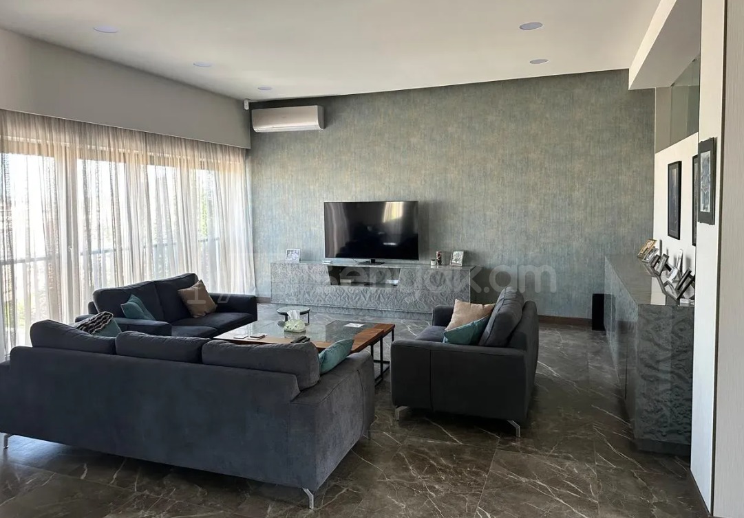 5 Սենյականոց Շքեղ Առանձնատուն, 425քմ