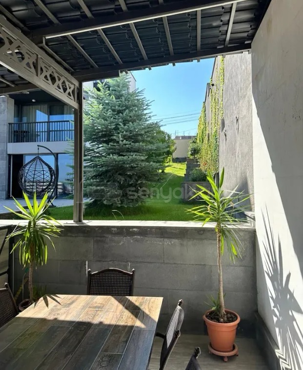 5 Սենյականոց Շքեղ Առանձնատուն, 425քմ