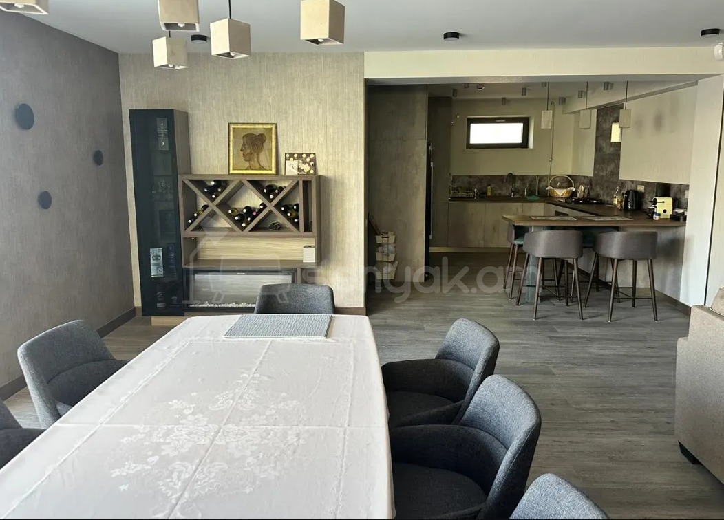 5 Սենյականոց Շքեղ Առանձնատուն, 425քմ