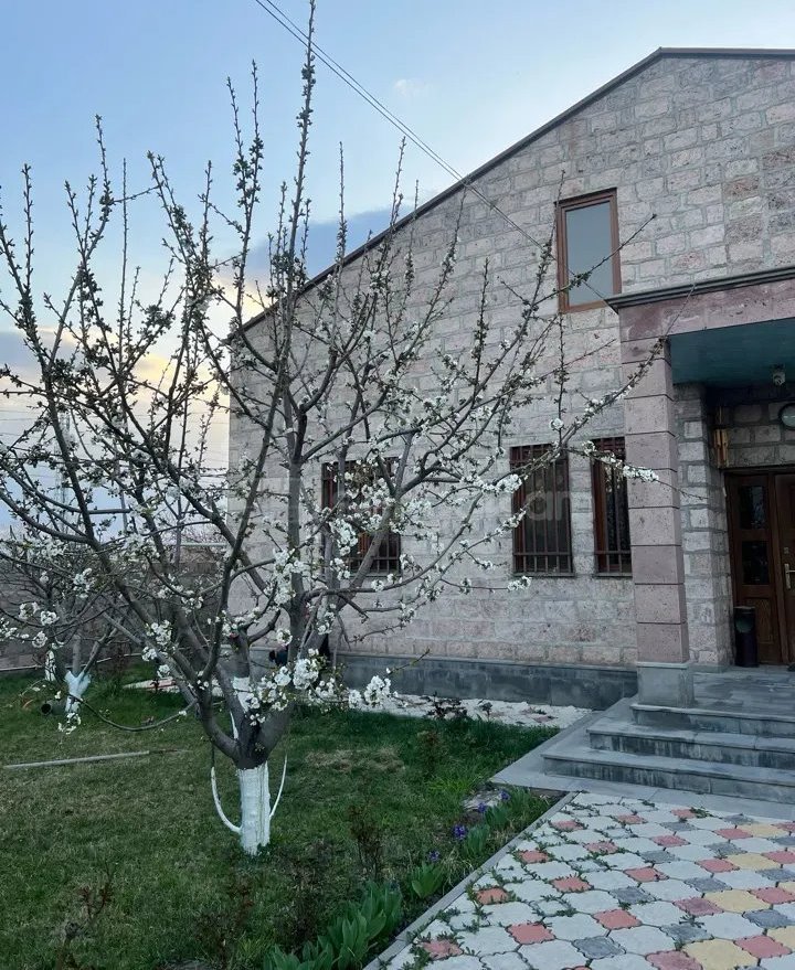 5 Սենյականոց Սեփական Տուն, 150քմ, Կապիտալ Վերանորոգված, Ավտոտնակով