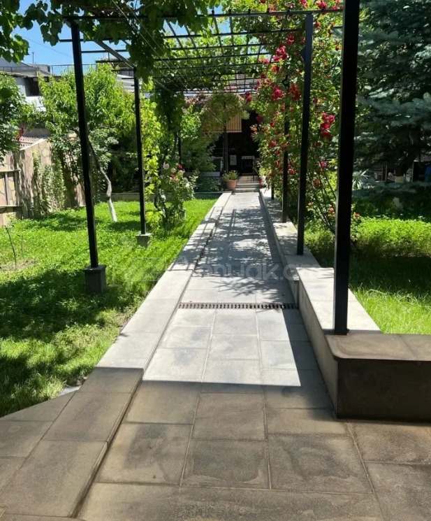 5 Սենյականոց Շքեղ Առանձնատուն, 244քմ