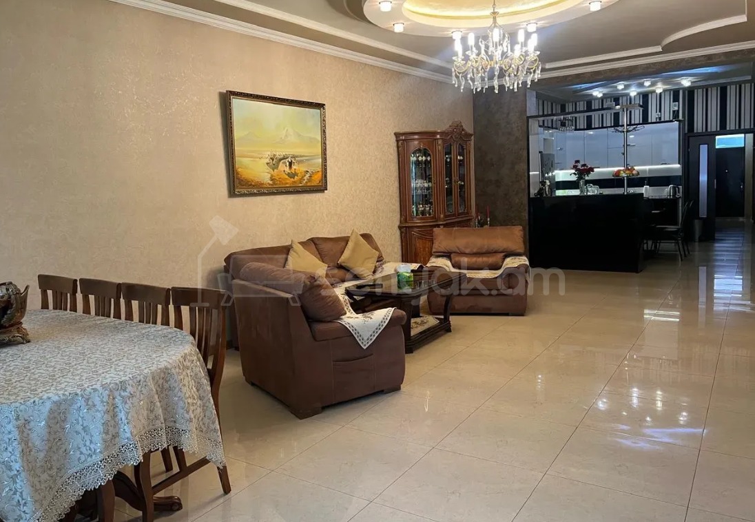 5 Սենյականոց Շքեղ Առանձնատուն, 244քմ