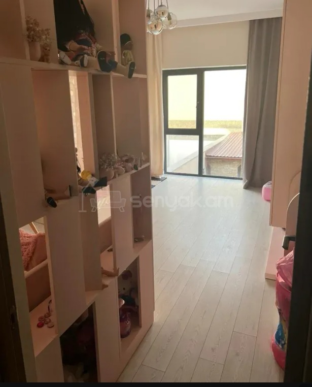 5 Սենյականոց Շքեղ Առանձնատուն, 200քմ