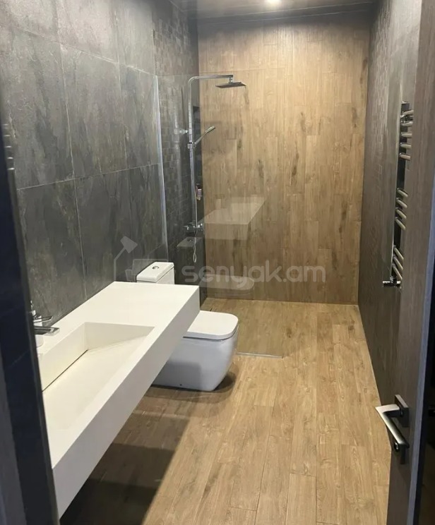 5 Սենյականոց Շքեղ Առանձնատուն, 200քմ