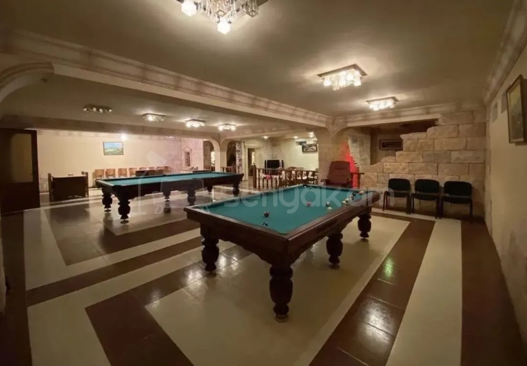 8 Սենյականոց Շքեղ Առանձնատուն, 950քմ