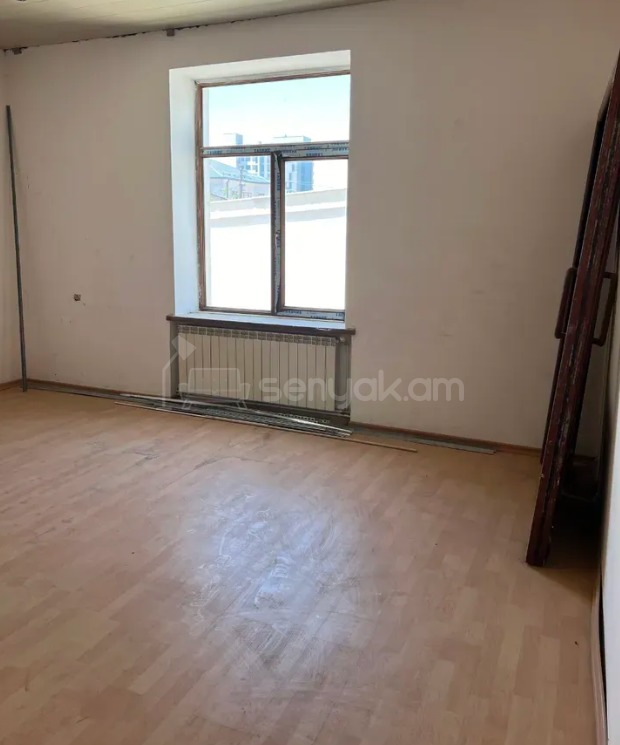 6 Սենյականոց Սեփական Տուն, 255քմ, Կոսմետիկ Վերանորոգված