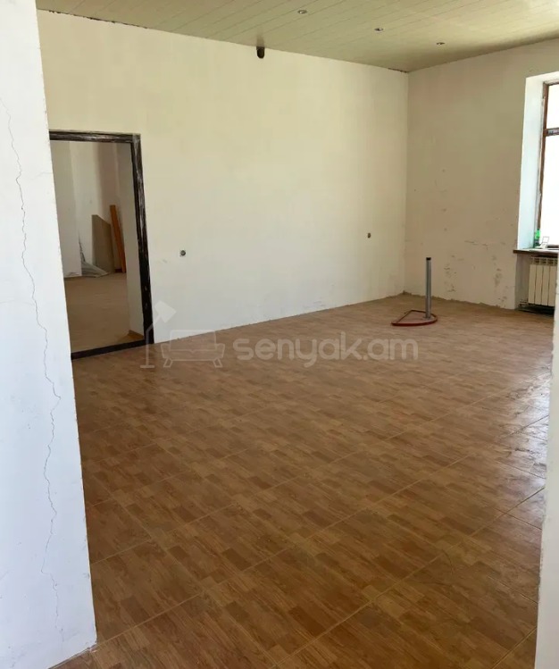 6 Սենյականոց Սեփական Տուն, 255քմ, Կոսմետիկ Վերանորոգված