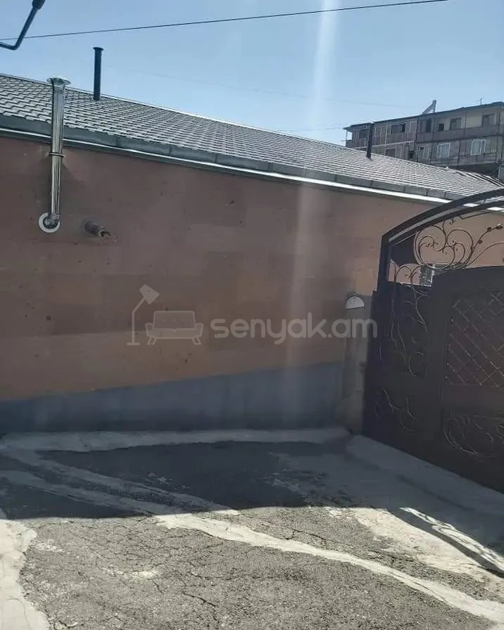 4 Սենյականոց Սեփական Տուն, 120քմ, Կոսմետիկ Վերանորոգված