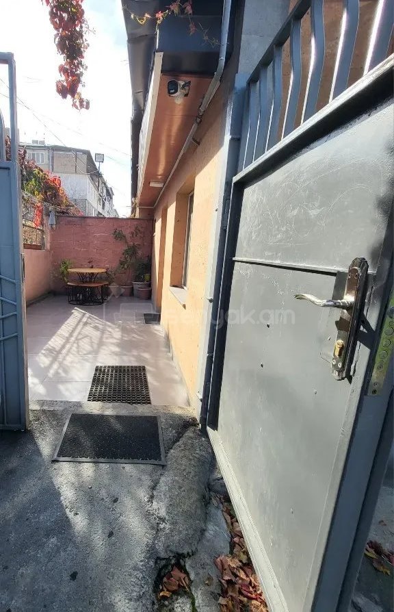 4 Սենյականոց Սեփական Տուն, 120քմ, Կոսմետիկ Վերանորոգված