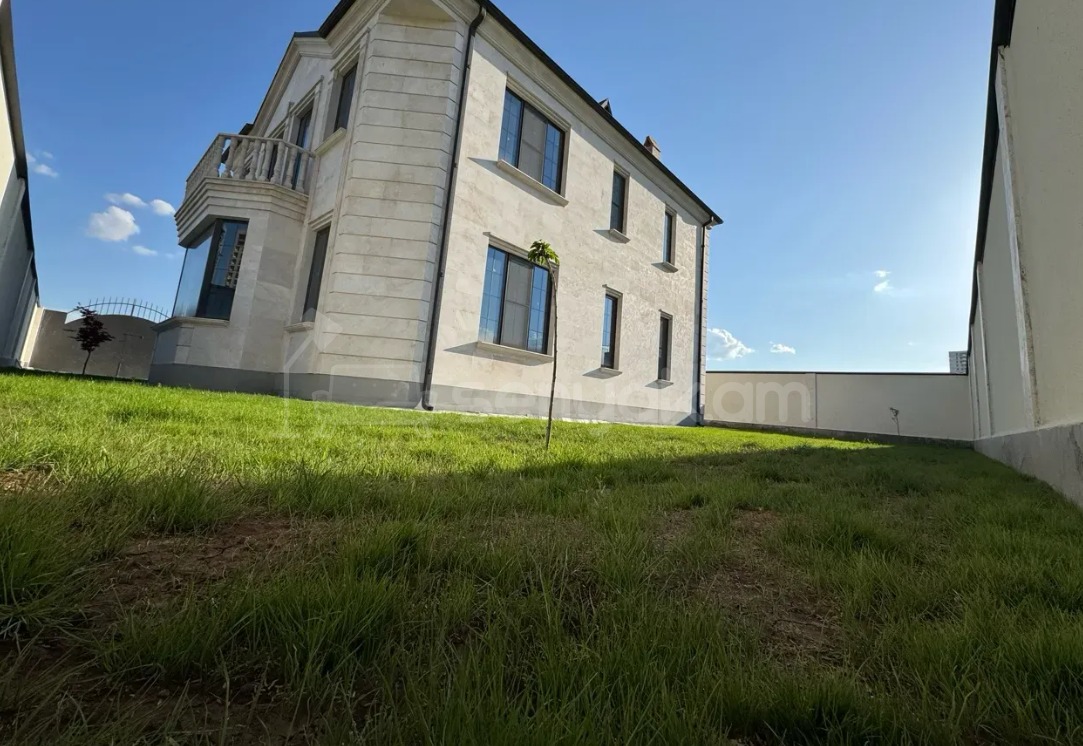 5 Սենյականոց Շքեղ Առանձնատուն, 270քմ