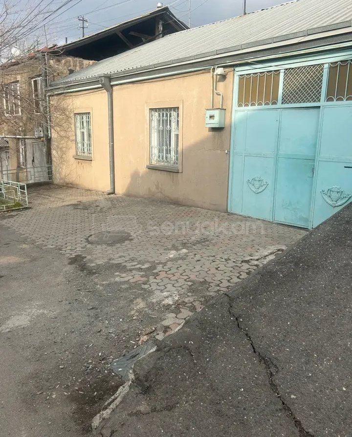 4 Սենյականոց Սեփական Տուն, 140քմ, Կոսմետիկ Վերանորոգված, Ավտոտնակով