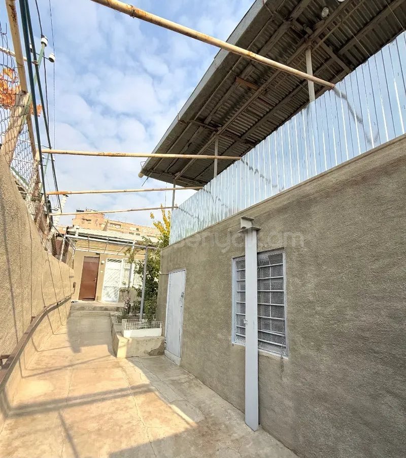 5 Սենյականոց Սեփական Տուն, 1000քմ, Կապիտալ Վերանորոգված, Ավտոտնակով