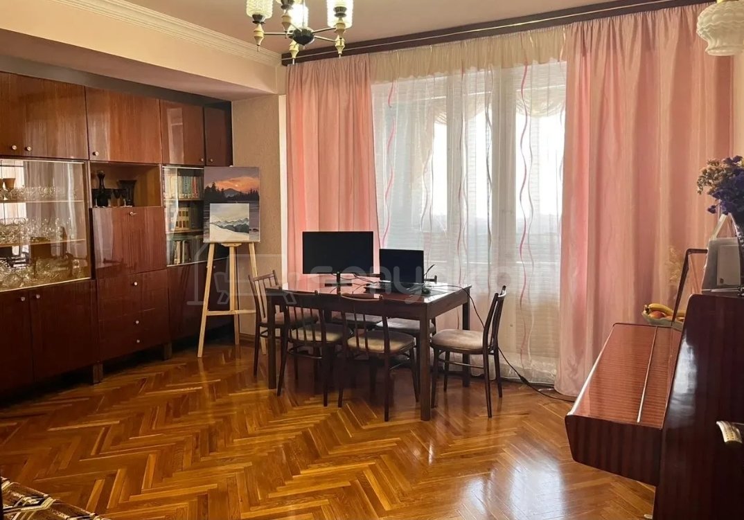 3 Սենյականոց Բնակարան, 100քմ, 7/10 հարկ, Նորմալ Վիճակում