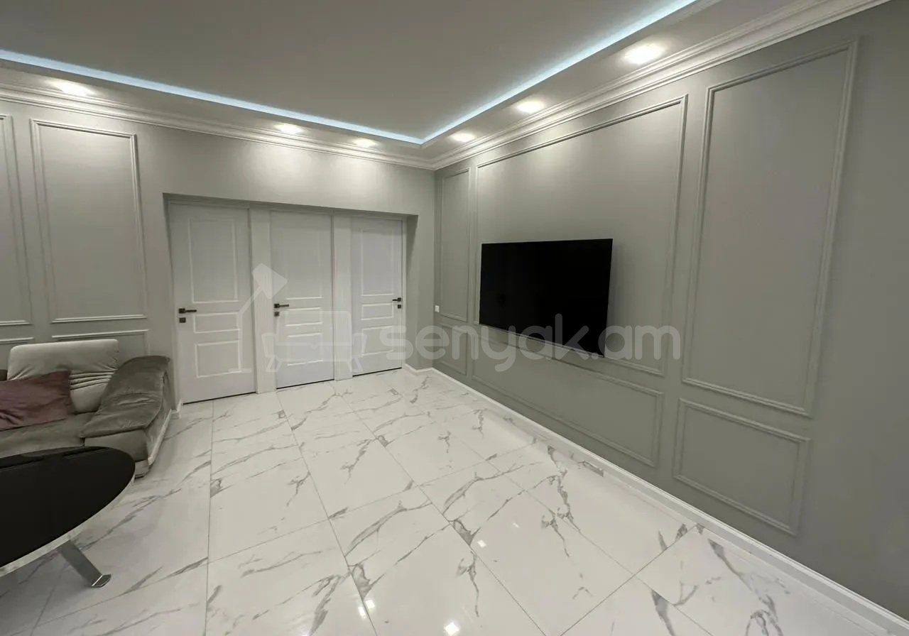 5 Սենյականոց Բնակարան Նորակառույցում, 152քմ, 2/12 հարկ, Դիզայներական Վերանորոգված