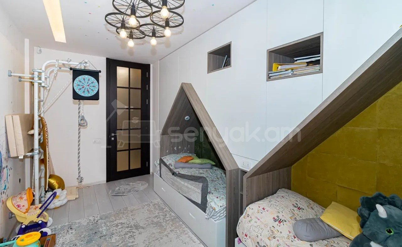 3 Սենյականոց Բնակարան Նորակառույցում, 90քմ, 4/8 հարկ, Կապիտալ Վերանորոգված