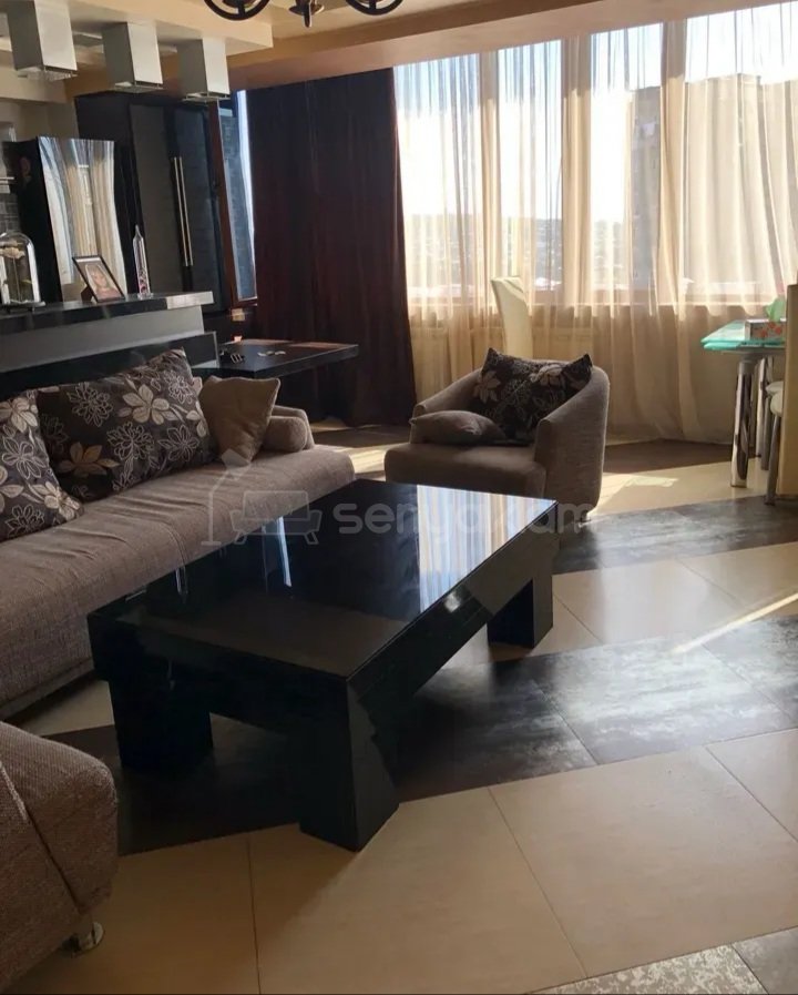 4 Սենյականոց Բնակարան, 80քմ, 9/9 հարկ, Կապիտալ Վերանորոգված