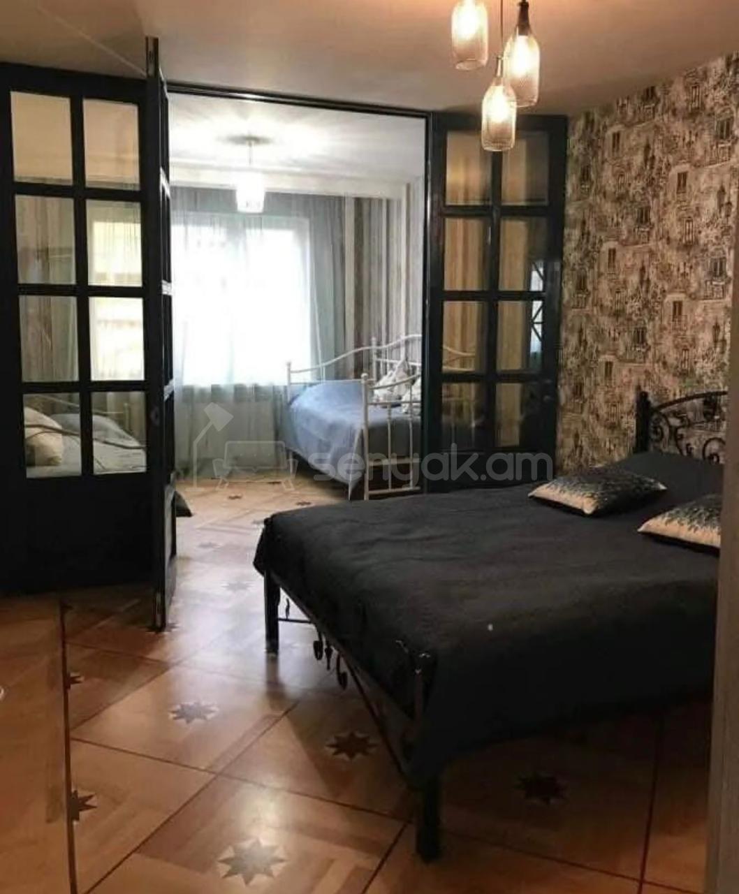 2 Սենյականոց Բնակարան Քարե Շենքում, 76քմ, 5/7 հարկ, Կապիտալ Վերանորոգված, Կահավորված