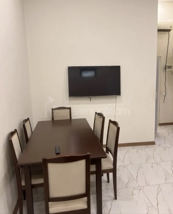 2 Սենյականոց Բնակարան Քարե Շենքում, 50քմ, 1/1 հարկ, Կապիտալ Վերանորոգված, Կահավորված