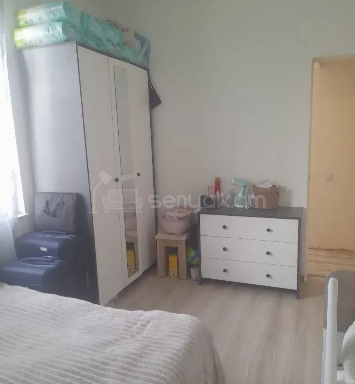 3 Սենյականոց Բնակարան Քարե Շենքում, 67քմ, 1/1 հարկ, Նորմալ Վիճակում, Կահավորված