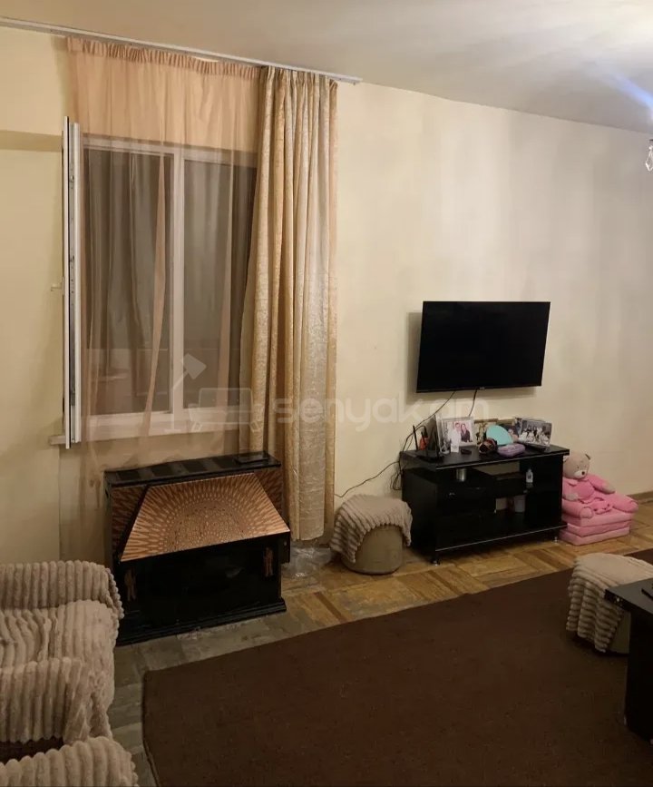 1 Սենյականոց Բնակարան, 45քմ, 4/9 հարկ, Նորմալ Վիճակում, Կահավորված, Արևկող