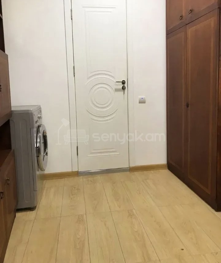 2 Սենյականոց Բնակարան Քարե Շենքում, 48քմ, 1/1 հարկ, Կապիտալ Վերանորոգված, Կահավորված