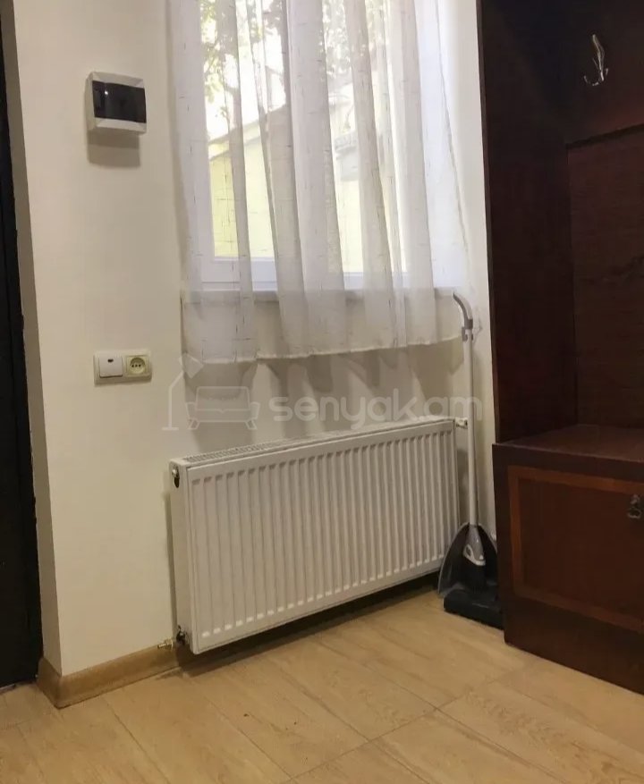 2 Սենյականոց Բնակարան Քարե Շենքում, 48քմ, 1/1 հարկ, Կապիտալ Վերանորոգված, Կահավորված