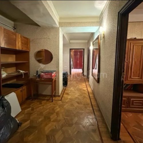 4 Սենյականոց Բնակարան, 118քմ, 11/14 հարկ, Պետական Վիճակում